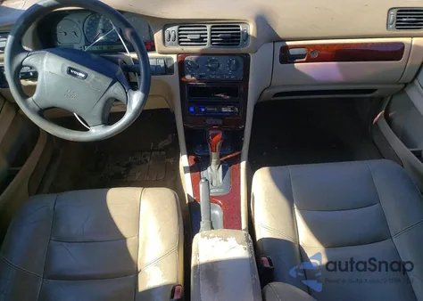 2000 Volvo S70 Base z USA, uszkodzony, nr VIN YV1LS61J6Y2632688